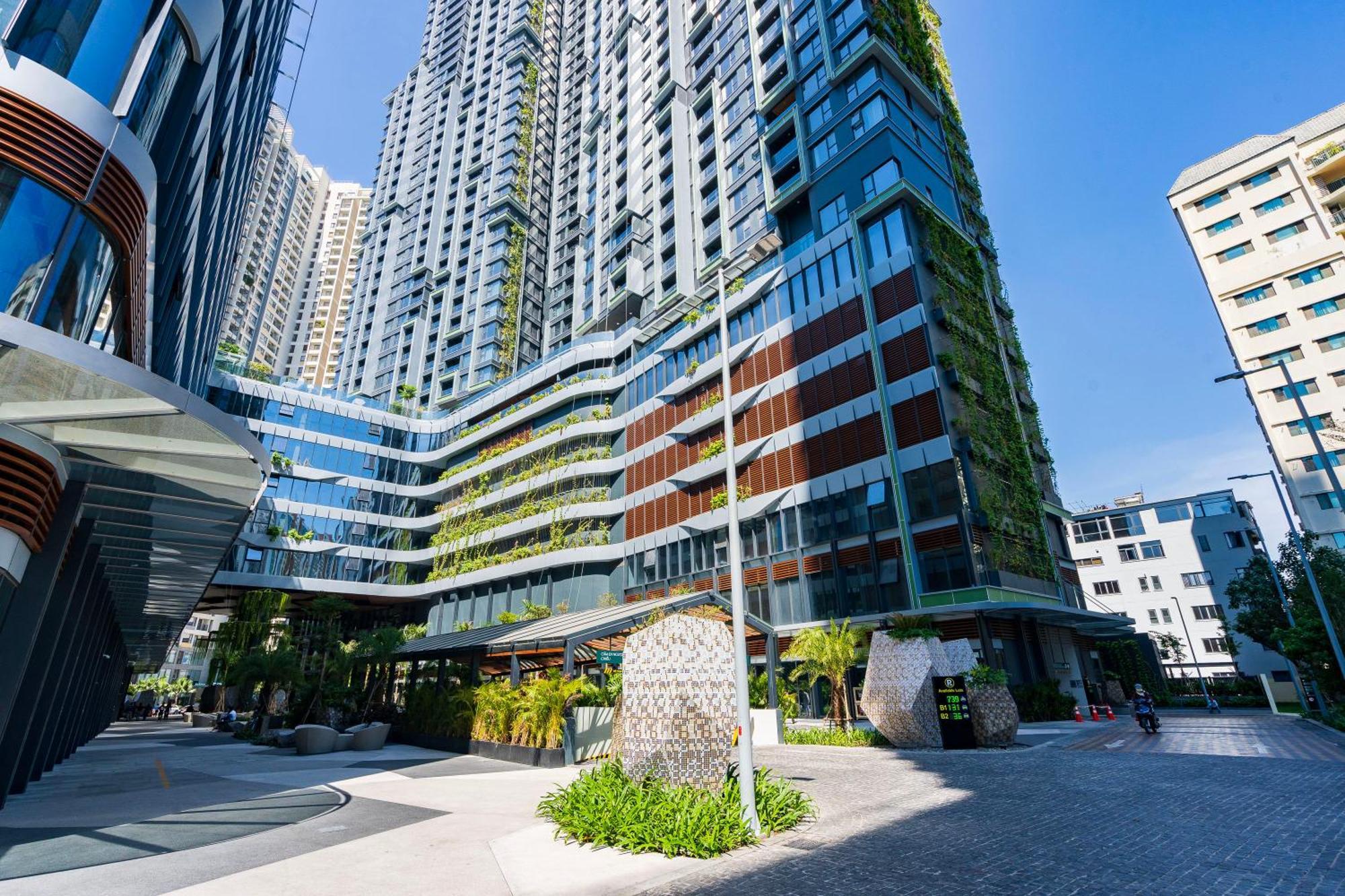 Lumiere Riverside Condotel In Hcmc Ho Chi Minh City Exterior photo