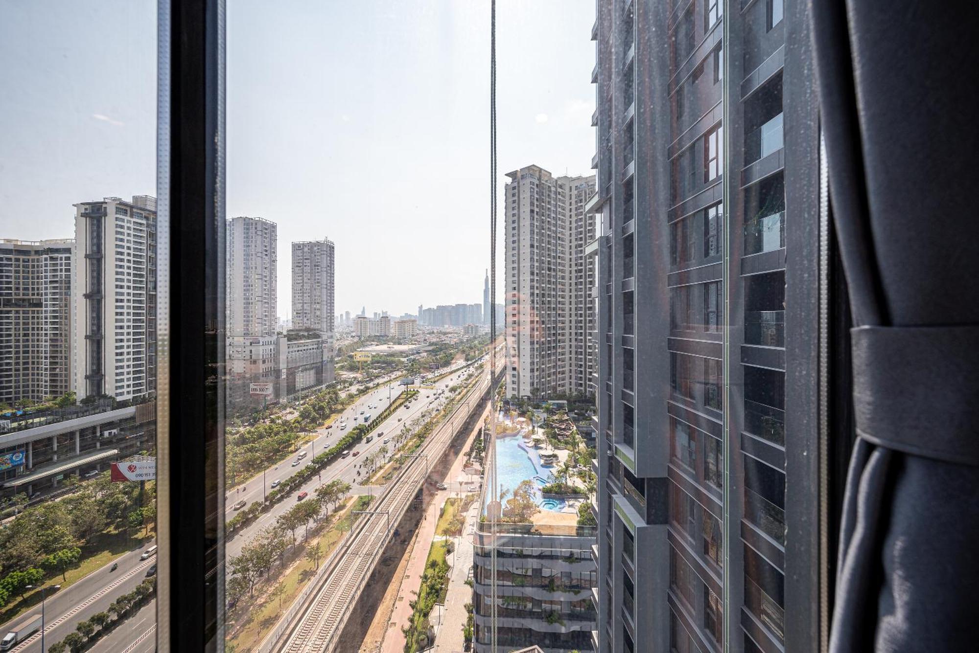 Lumiere Riverside Condotel In Hcmc Ho Chi Minh City Exterior photo